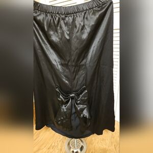 Elegant Black Satin Skirt with Bow